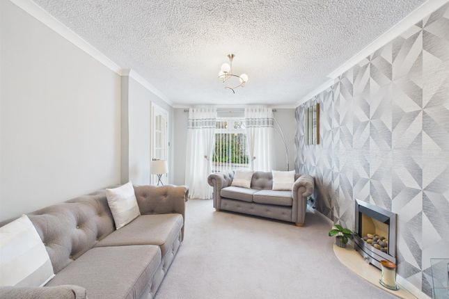 48, Allan Avenue, Carluke photo 2