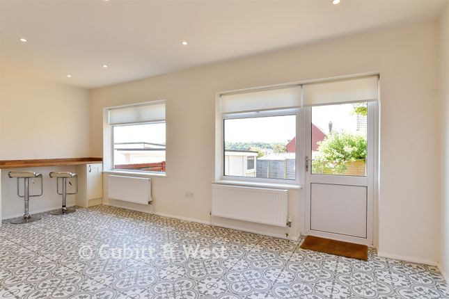 50, Graham Crescent, Portslade photo 4