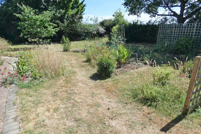 6, Warren Close, Bury St. Edmunds photo 3