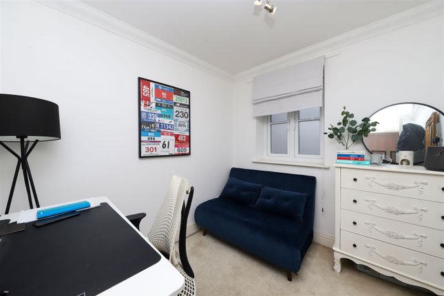 Flat 31, Waterford House, Thorney Mill Road, West Drayton photo 3