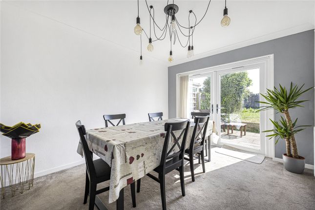 14, Ruxton Close, Kent photo 4