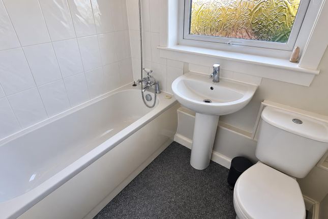 7, Wilkie Court, Cupar photo 5