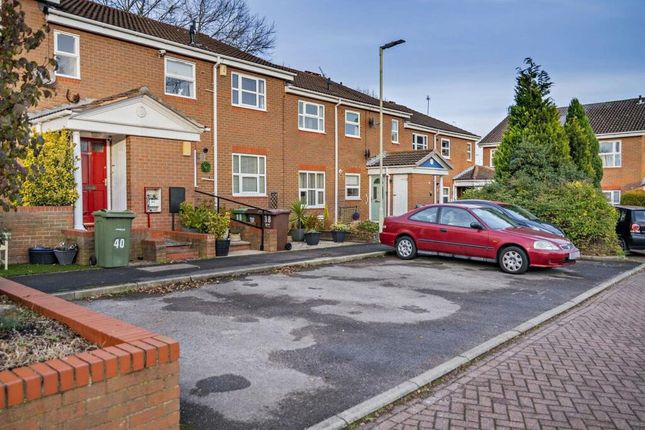 Studio flat on Belfry Court, West Yorkshire, £895/mo
