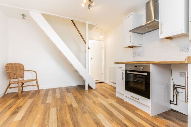 Crane Cottages,1, Winchester Road, Cranbrook photo 5