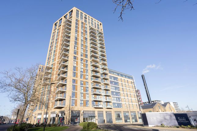 Thumbnail Flat for sale in Victory Parade, Woolwich