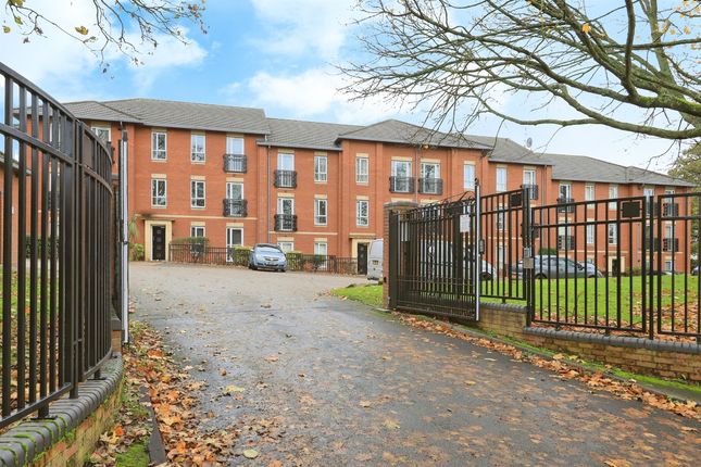 Flat for sale in Lowbridge Walk, Bilston