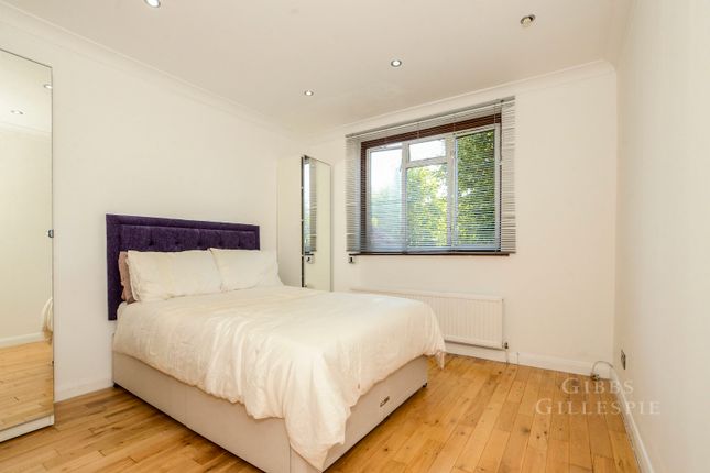 366a, Clitheroe Court, Rayners Lane photo 4