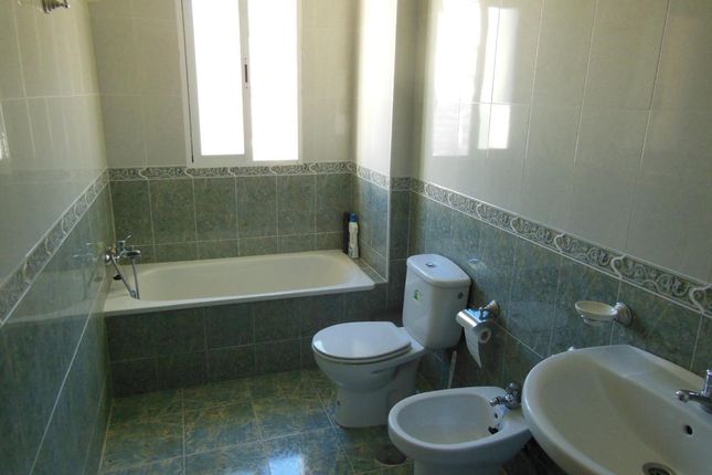 Town house for sale in Calle Viñas Lope 18249, Moclín, Granada