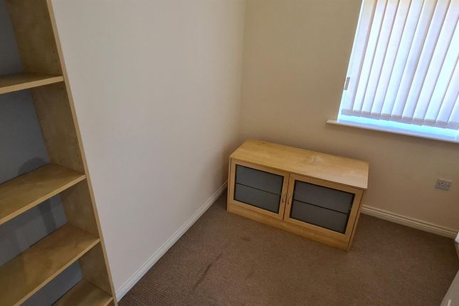 End terrace house to rent in Kinlet Close, Daimler Green, Coventry