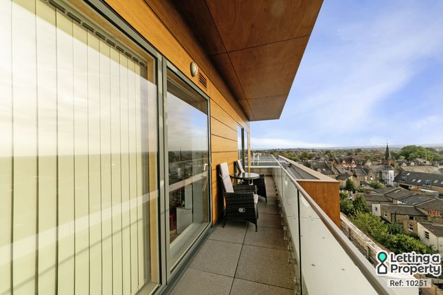 Flat 128, Derry Court, 386, Streatham High Road, London photo 4