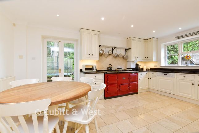 Whiteacre, Reigate Road, Leatherhead photo 4
