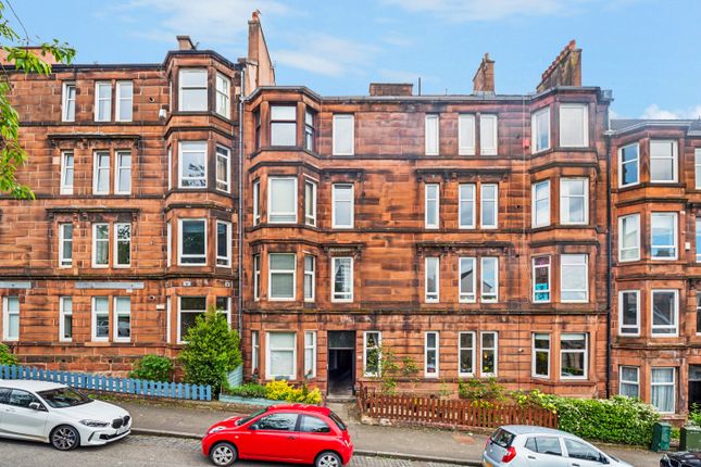Thumbnail Flat for sale in Thornwood Avenue, Glasgow