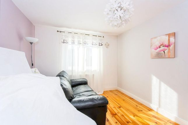 Flat for sale in 37 Rectory Road, Boston