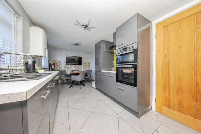 32, Greenfinch Avenue, IPSWICH photo 4