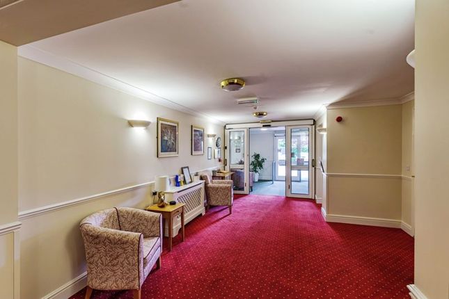 Flat for sale in Wavertree Court, Horley