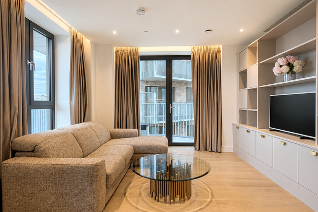 Flat 19, Manuscript Court, London photo 2