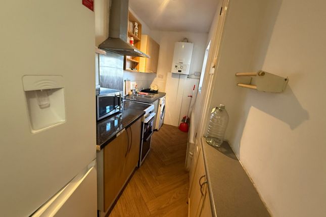 74, Alexandra Court, Wembley photo 4