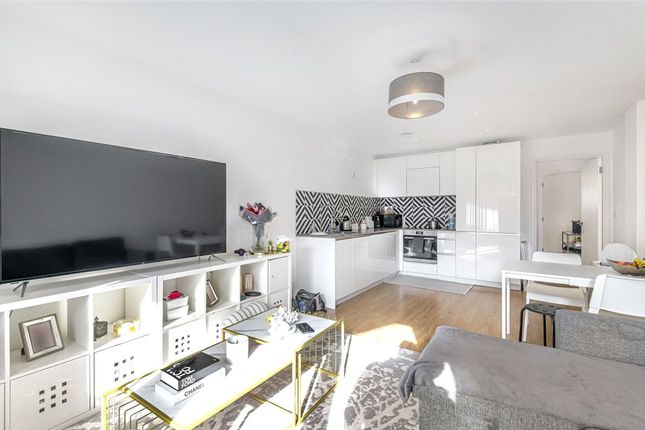 Flat for sale in Cargreen Road, London