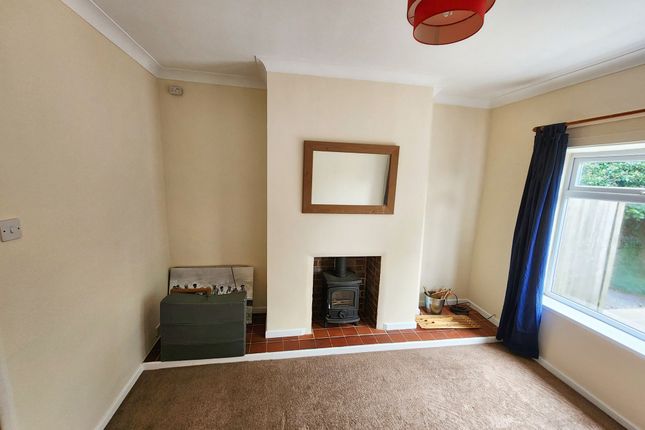 9 Spital Gardens, Chesterfield photo 3