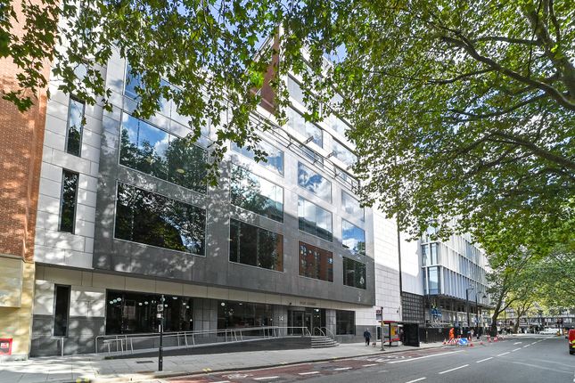 Office to let in Fox Court, 14 Gray's Inn Road, London
