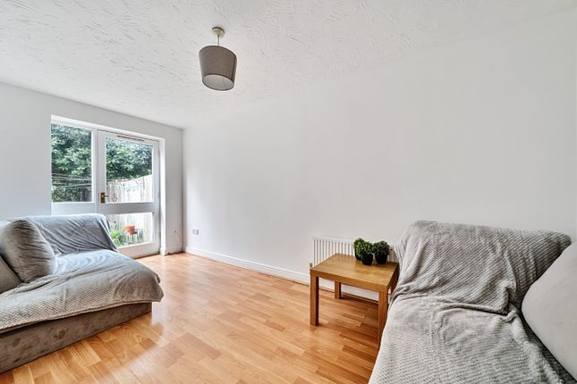Thumbnail Terraced house to rent in Grimsby Grove, Newham, London