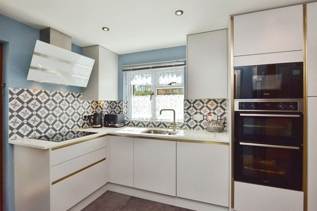 12, Gardiner Court, Milton Keynes photo 3