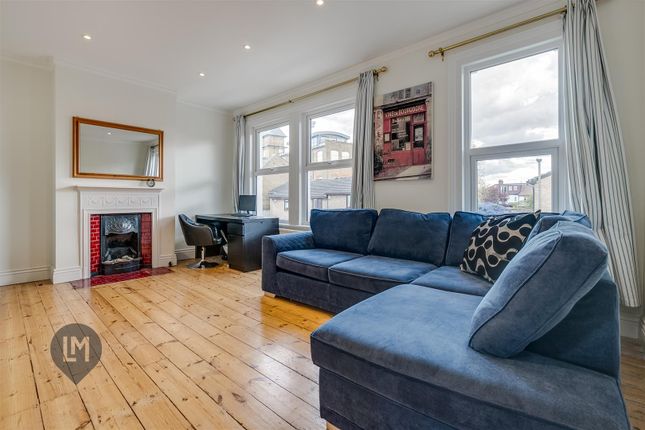Thumbnail Flat for sale in Standen Road, London