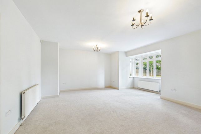 Flat 3, Beech Tree Lodge,, Lexden Road, Essex photo 2