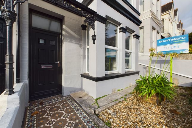 Cam03974G0-Pr0067-Still038