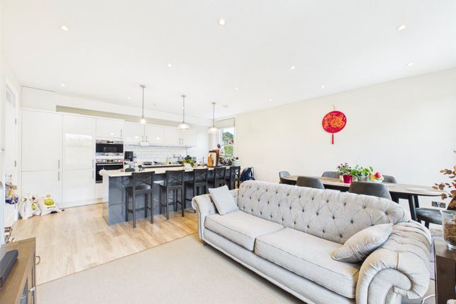 Flat 5, 5,, Rosslyn Road, East Twickenham photo 4