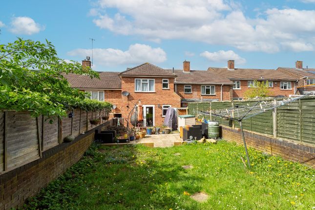 Terraced house for sale in Risedale Hill, Hemel Hempstead, Hertfordshire