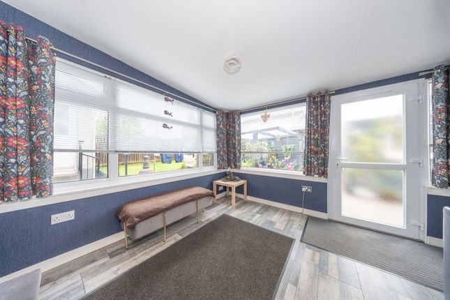 136 Nigel Rise, Livingston photo 4