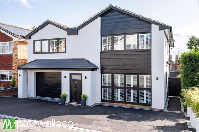 Thumbnail Detached house for sale in Baas Hill Close, Broxbourne