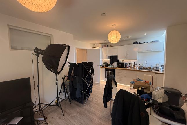 202, Edinburgh Gate, HARLOW photo 4