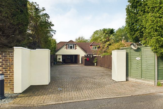 Detached house for sale in Merrydown Lane, Chineham, Basingstoke