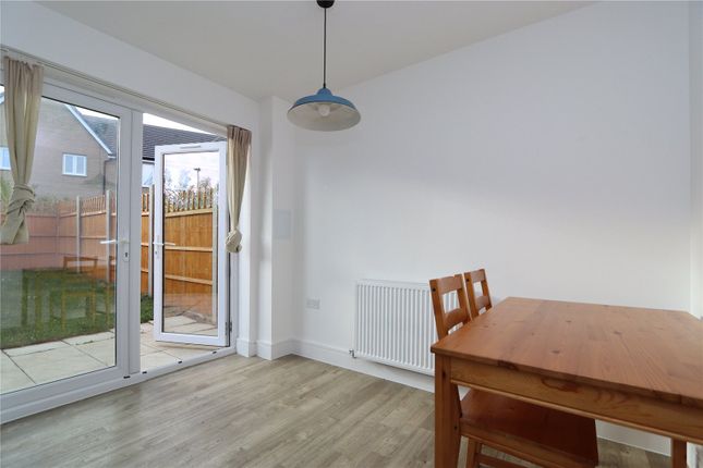 17, Mitchell Way, Milton Keynes photo 4