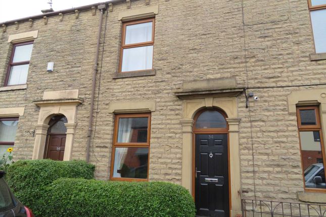 Terraced house to rent in Milnrow Road, Shaw