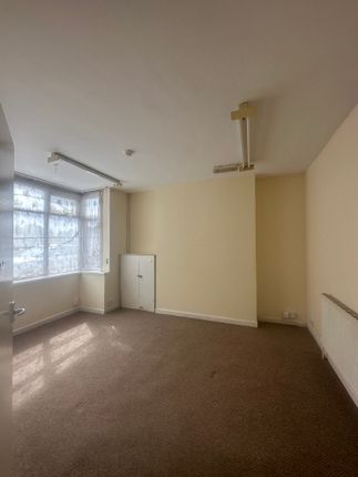 370, Gipsy Lane, Leicester photo 2