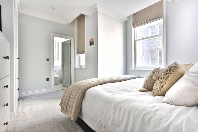 Flat for sale in Queens Gardens, Hove, East Sussex