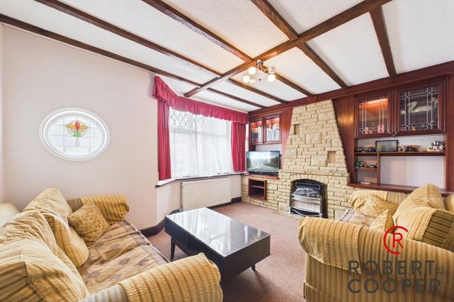 215, Cannon Lane, Pinner photo 3