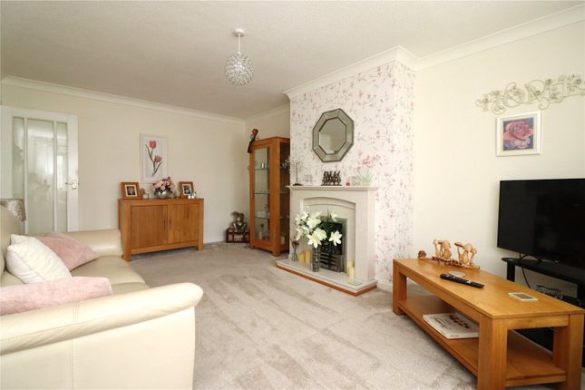 82, Woodland Close, Devon photo 3