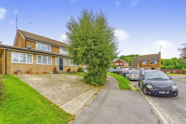 Thumbnail Detached house for sale in Lynton Park Avenue, East Grinstead