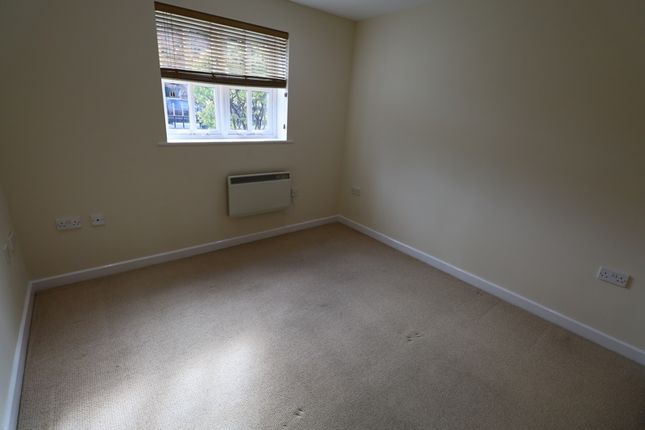 Flat to rent in Hinckley Road, Burbage, Leicestershire