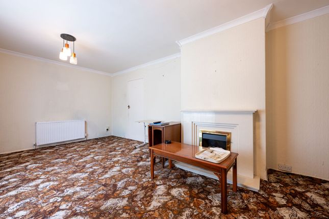 13 Bellis Avenue, Southport photo 4