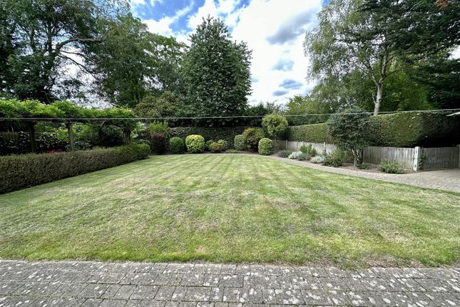 Detached house for sale in Hutton Gate, Hutton Mount, Brentwood