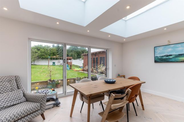 68, Winston Road, Barry photo 4