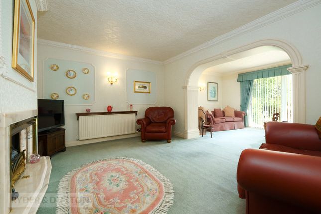 10, Westridge Drive, Beaumont Park, Huddersfield photo 2