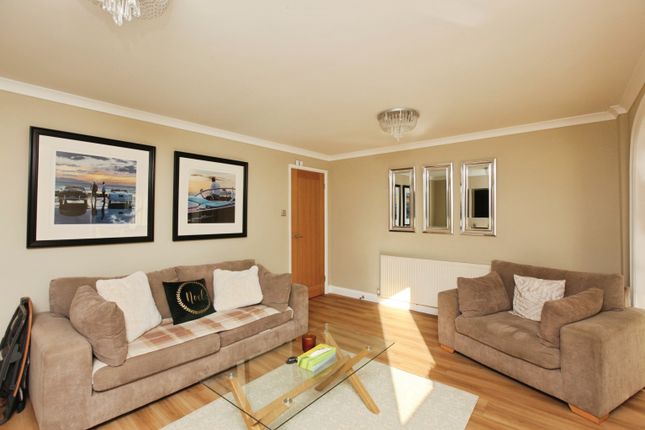 15, Longmead Road, Paignton photo 4