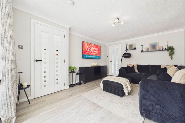 5, Park Avenue, Motherwell photo 3