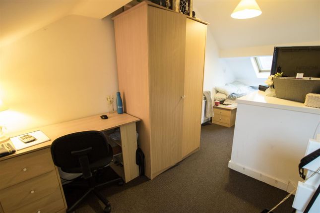 Thumbnail Property to rent in Gleave Road, Selly Oak, Birmingham